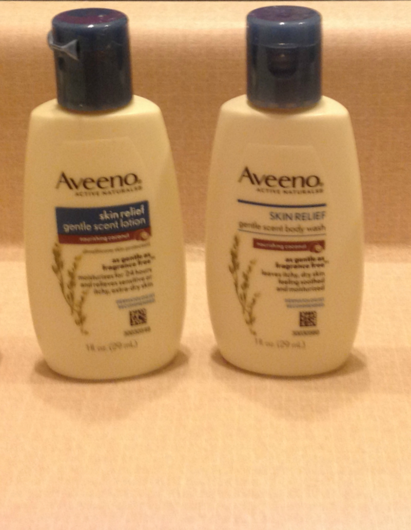AVEENO SKIN RELIEF GENTLE SCENT BODY WASH NOURISHING COCONUT and AVEENO