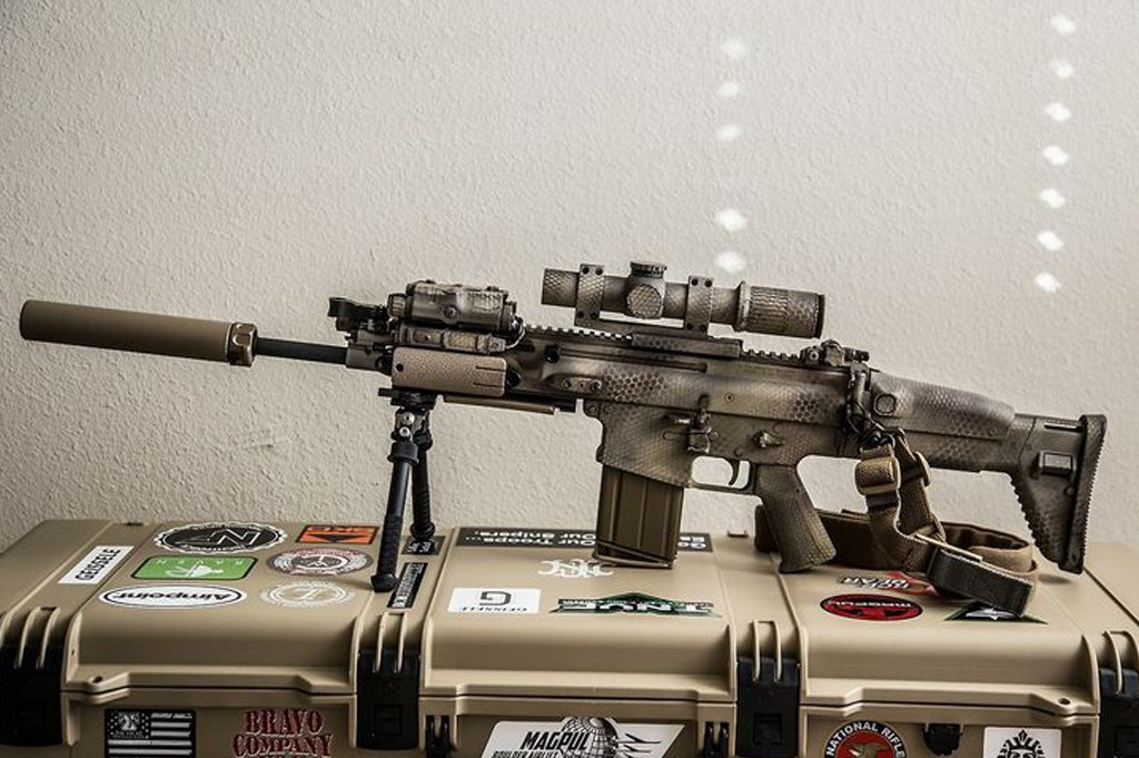 FN SCAR (Special Operations Forces Combat Assault Rifle) FN SCAR (Special Operations Forces Combat Assault Rifle)