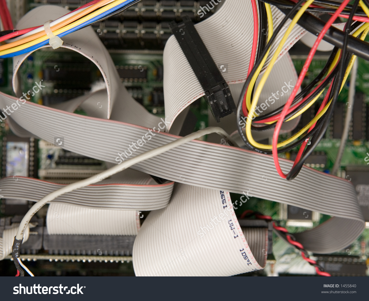 أنواع الكابلات الداخية أنواعها و أسماؤها Cables