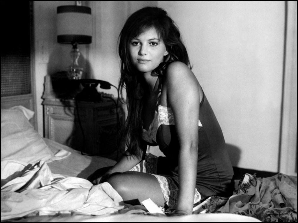 http://4.bp.blogspot.com/-nISwL9wMuM8/T4uEYtx8lwI/AAAAAAAAFFU/up3sByStndg/s1600/Claudia_Cardinale_019.jpg