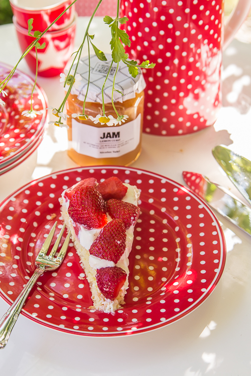Amalie loves Denmark Erdbeertorte mit Lemon Curd Amalie loves Denmark Erdbeertorte mit Lemon Curd