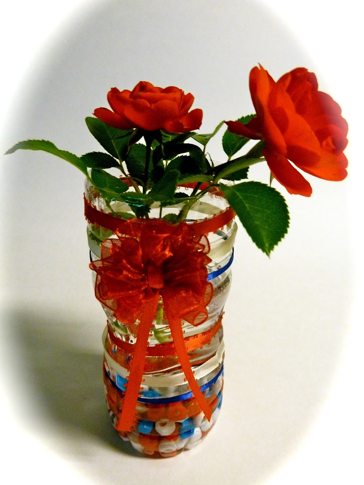Make it easy crafts 4th of July Recycled water bottle vase