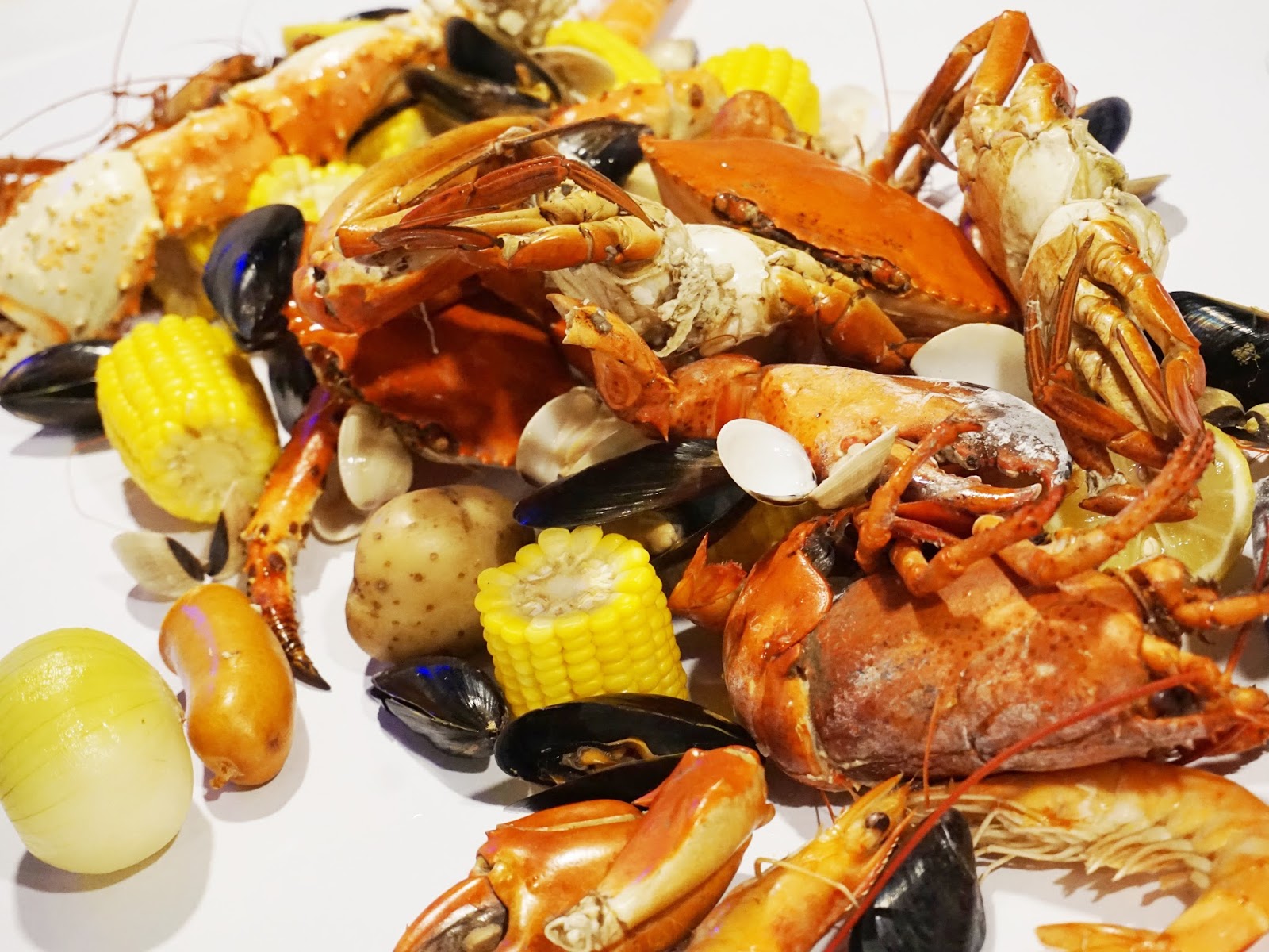 PinkyPiggu Crab In Da Bag Opens New Branch At Singapore Sports Hub!