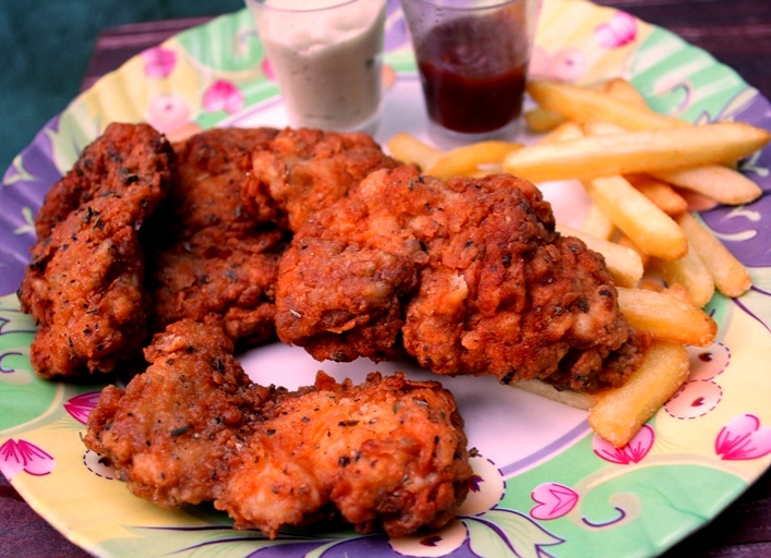 YUMMY TUMMY Paula Deen's Southern Fried Chicken Recipe / Hot Fried Chicken Recipe