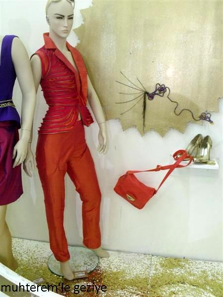 Muhterem'le Sergiye: 2011 İSMEK FESHANE SERGİSİ-GİYİM