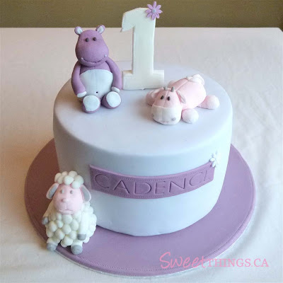  Girl Birthday Cakes on Sweetthings  1st Birthday Cake  Pretty Purple Cake