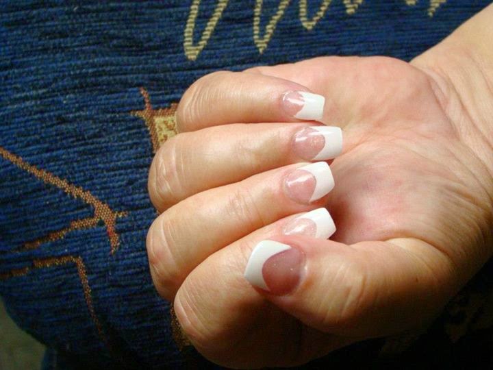 Classic pink and white french white tip square shape nails core pink