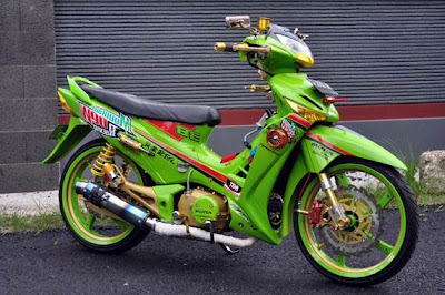 Modif Motor Honda Supra X 125 warna hijau