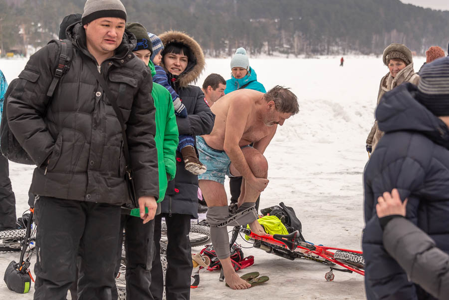 Через городской пляж и остров