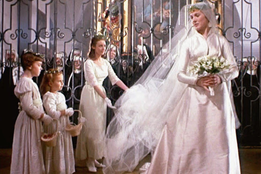 GOLDEN DREAMLAND Fashionable Film The Sound of Music