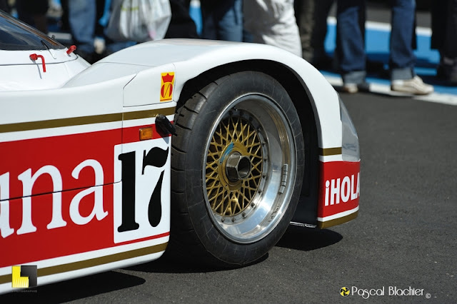 roue de voiture de course roue de voiture de course photo pascal blachier