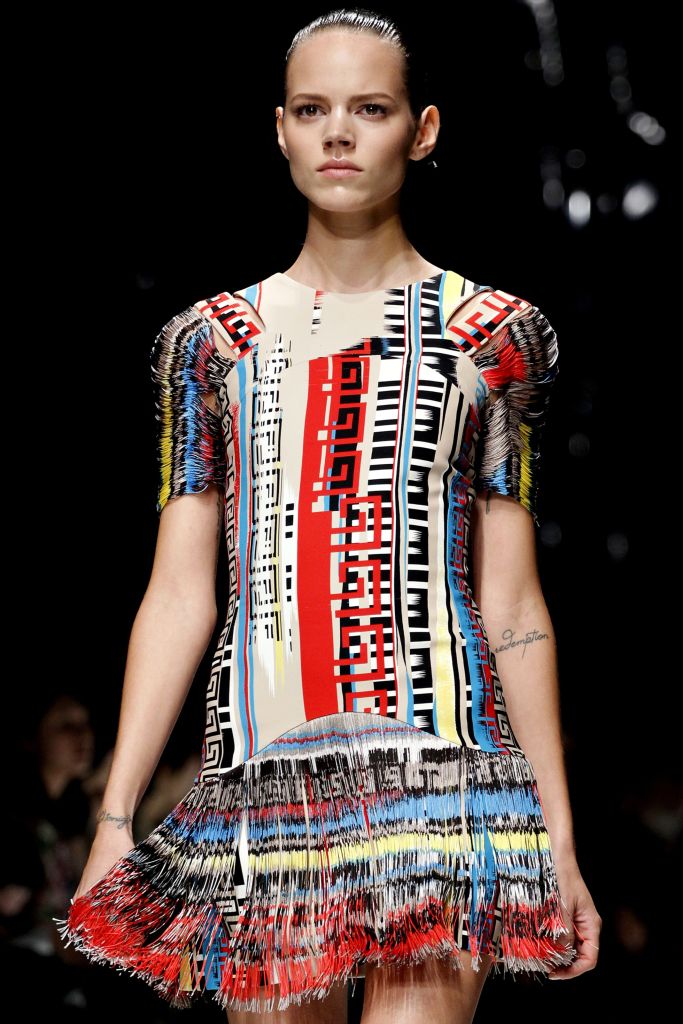 Bir kürk severin notları Desen Turu (2) Versace�nin Geometrik Desenleri