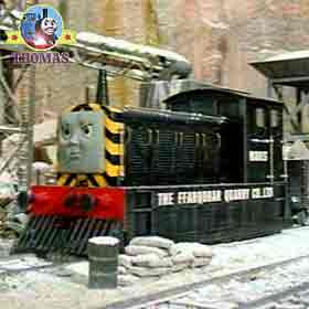 Scale model Thomas wooden railway Mavis the diesel engine works with Bill and Ben tank engine toys