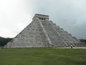 Chichen-Itza: Lost Maya City of Ruins!