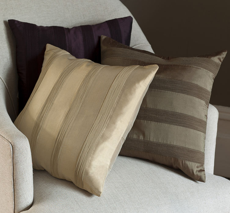 Elegance of living Cushion Covers Designs