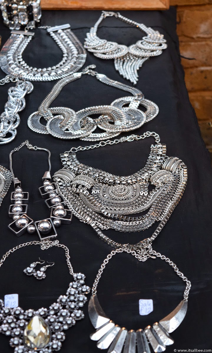 Shopping On Shoreditch High Street | London Must-Dos #eastlondon #shopping #bricklane #tips #retailtherapy #markets #shoreditch #traveltips Shopping On Shoreditch High Street