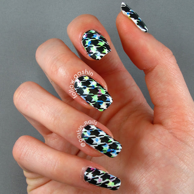 Houndstooth: lightbox CFL light