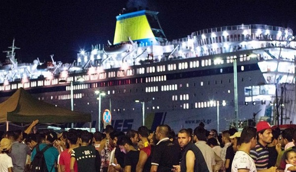 Μετανάστες απείλησαν το πλήρωμα του Ελευθέριος Βενιζέλος με προορισμό τον Πειραιά