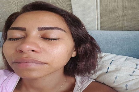 نشرت شيرين صورتها وهى تبكى ومكتوب عليها "أنا اسفة بس محتجلكم اوى" نشرت شيرين صورتها وهى تبكى ومكتوب عليها "أنا اسفة بس محتجلكم اوى"