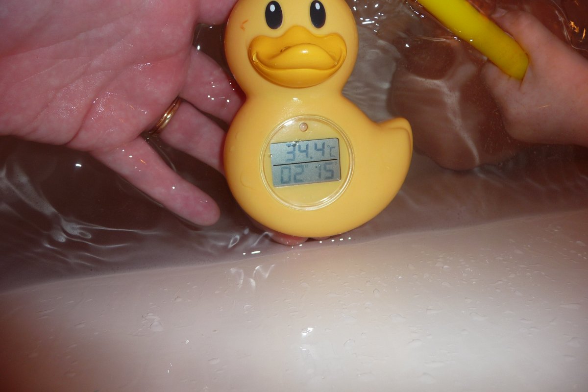 Cummins Life Nuby Bath Time Clock & Thermometer Review