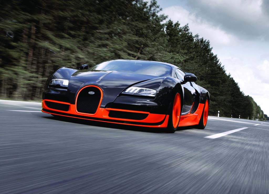 Landspeed worldrecord with Sport Bugatti Veyron 164 super