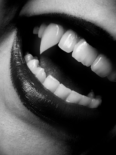 VAMPIRE FACIAL: WHAT THE BLOODY HELL IS IT ALL ABOUT?