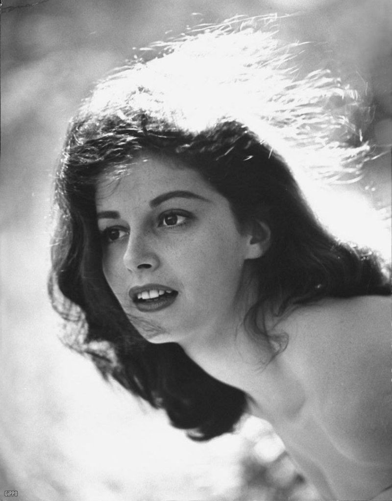 Film Noir Photos: The Eyes Have It: Pier Angeli