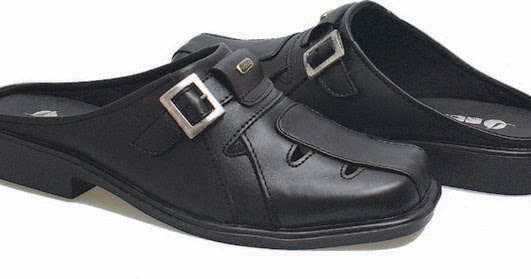 8 sepatu slop bustong mirip pantofel pria paling keren dan 8 sepatu slop bustong mirip pantofel pria paling keren dan