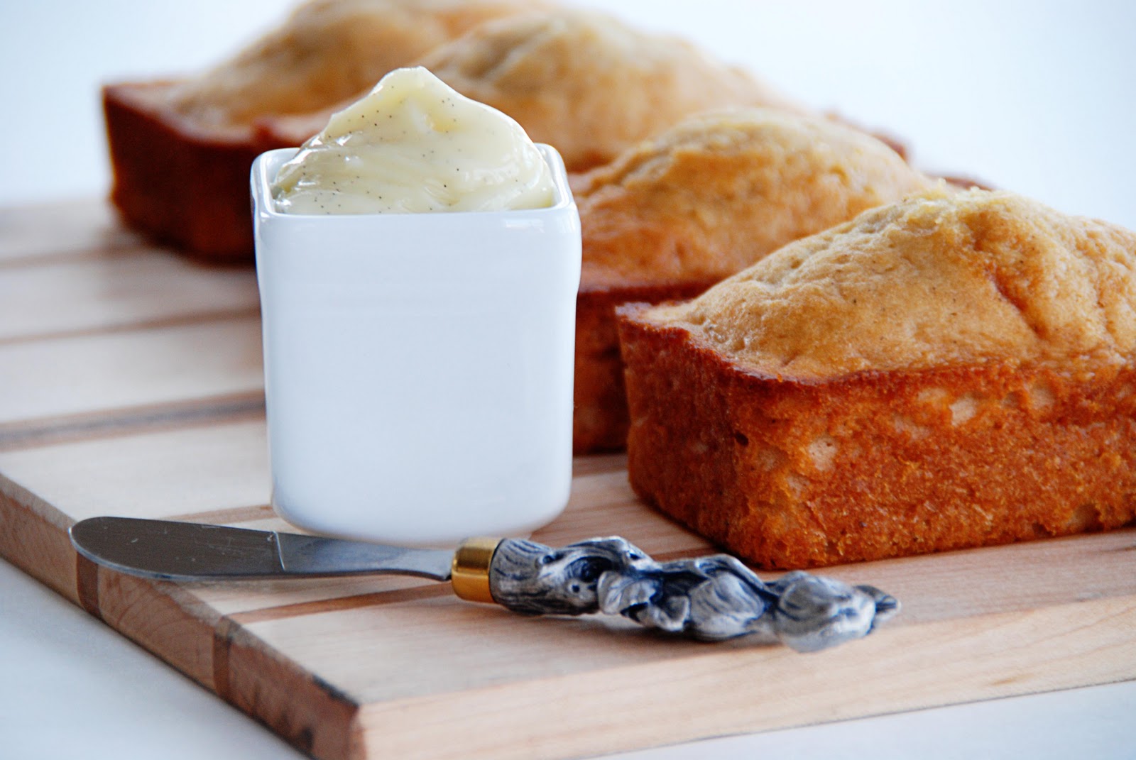 Honey Cakes with Vanilla Honey Butter