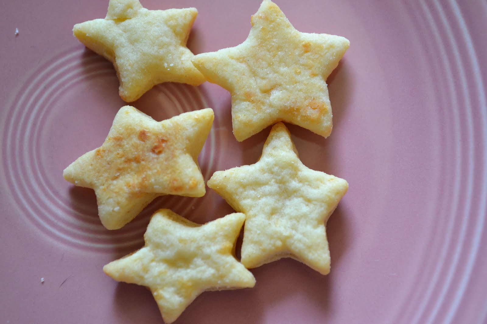 From The Hive healthy lunchbox homemade cheese crackers