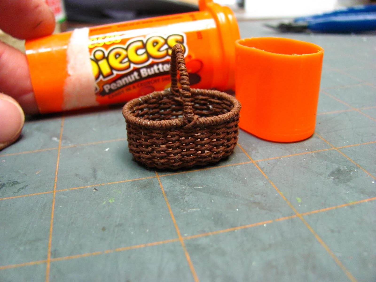 HowTo Weave A Miniature Basket. Обсуждение на