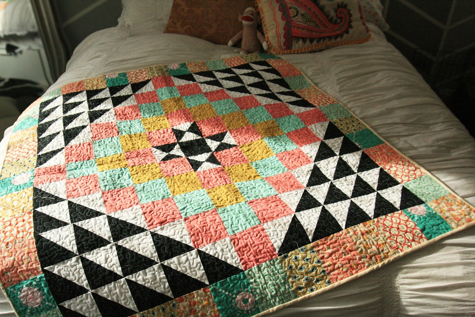 GIRLS PEARLS POWDER Geometric Baby Quilt Pattern