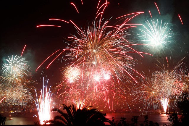 Fuegos Artificiales, año nuevo 2014, Valparaiso, Chile Fuegos Artificiales, año nuevo 2014, Valparaiso, Chile