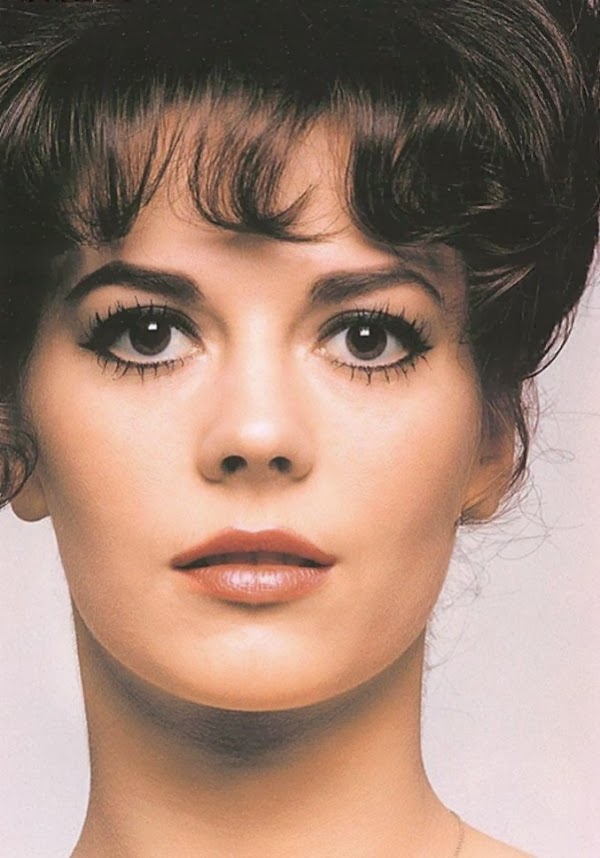 NATALIE WOOD: BIOGRAPHY, FILMOGRAPHY and Movie Posters