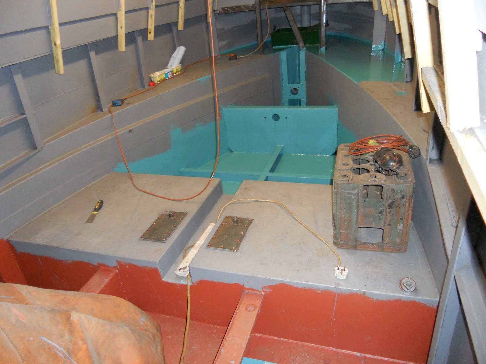 Harris & Watson Narrowboat Build BIlges painted.