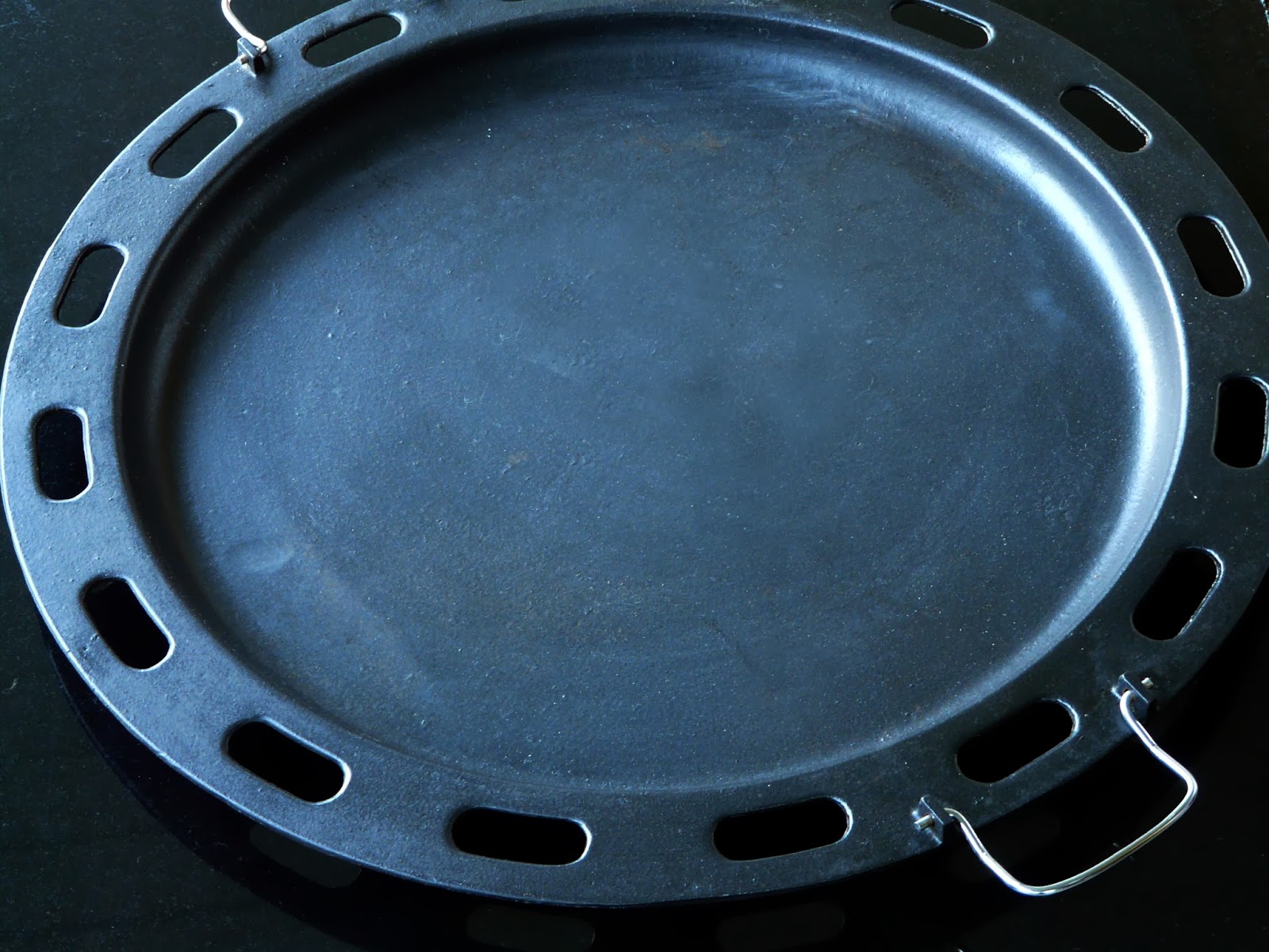 Thibeault's Table Cast Iron Round Griddle