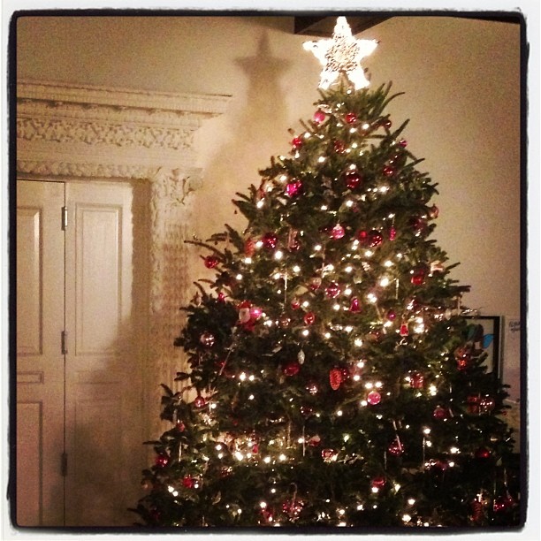 The Best Of Celebrity Christmas Trees @mirandakerr - Cool Chic Style Fashion