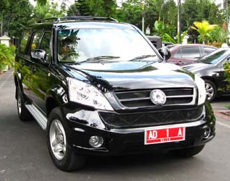 Foto Mobil Esemka Rajawali