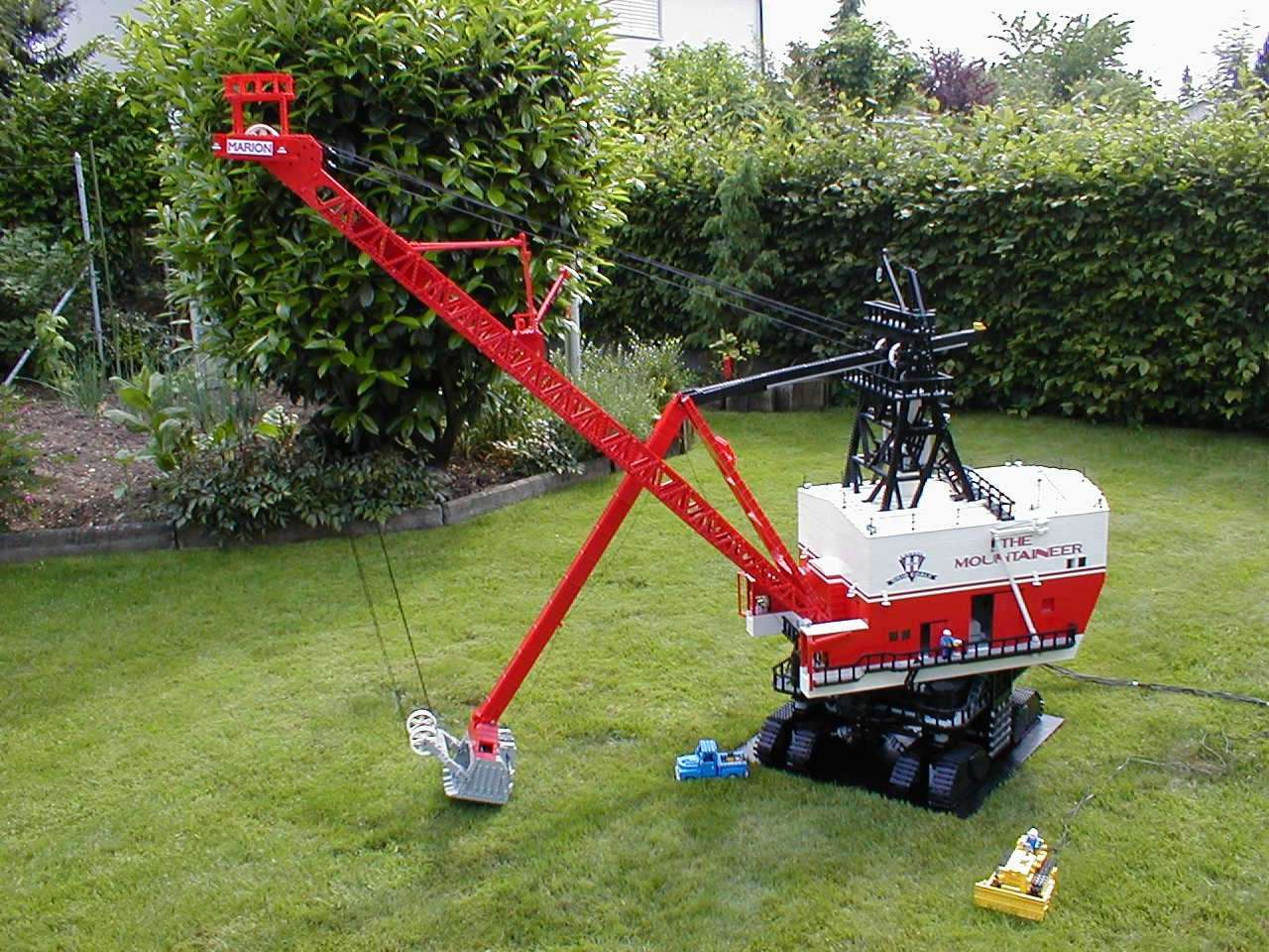 Adena Railroad A Model of the Marion Shovel "The Mountaineer"?