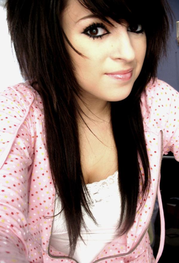 scene girl hair. female scene hairstyles. scene girl hair.