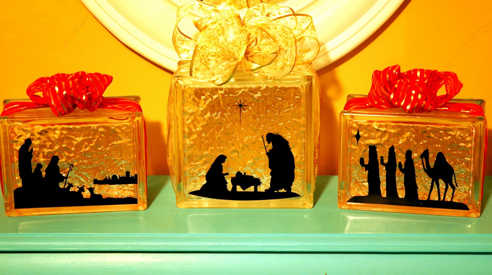 The Turquoise Piano The 11th Day of Christmas Glass Block Nativity