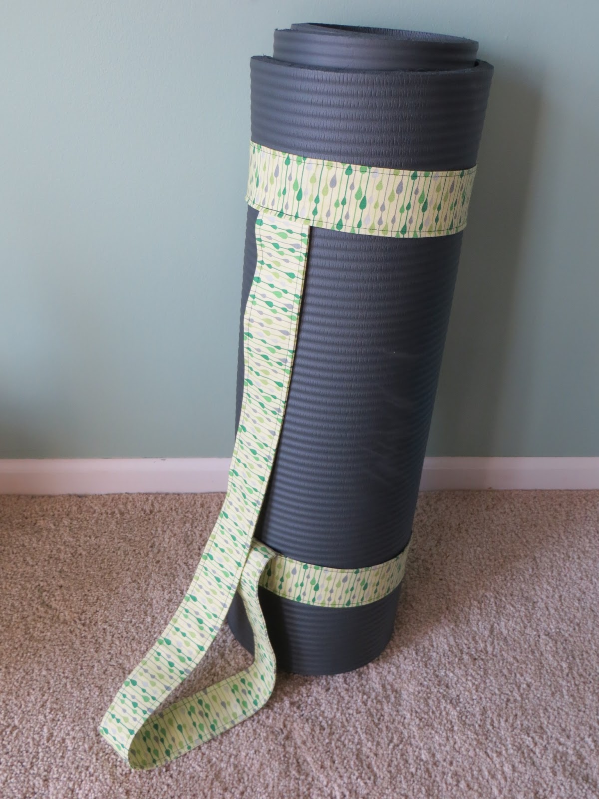 My Old Quilting Soul Yoga Mat Strap Tutorial