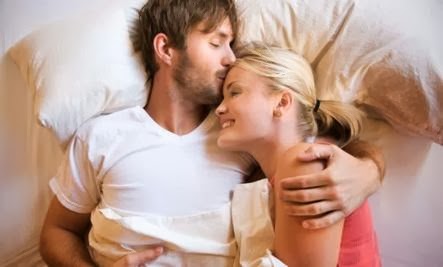 5 Minutes to a Better Relationship !! 5 Minutes to a Better Relationship - man woman sleep kissing hugging