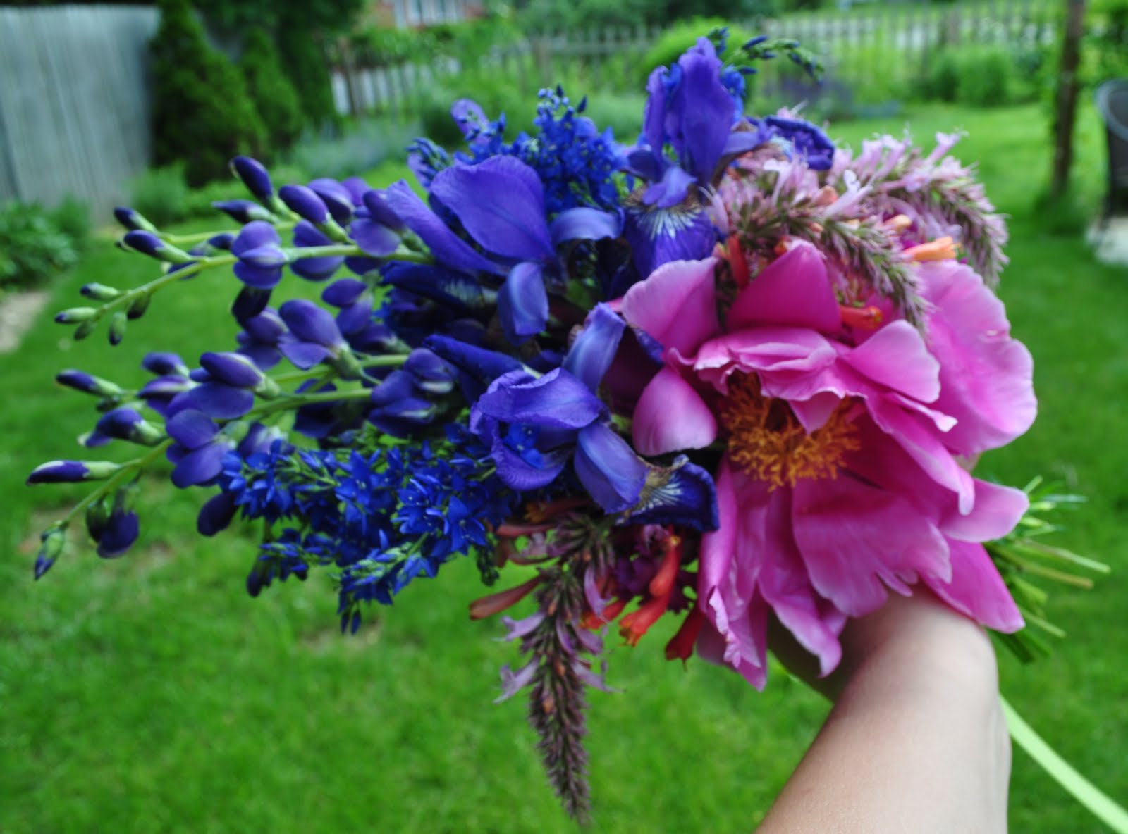 Wedding Flowers from the Garden {Columbus, Ohio Wedding Florist
