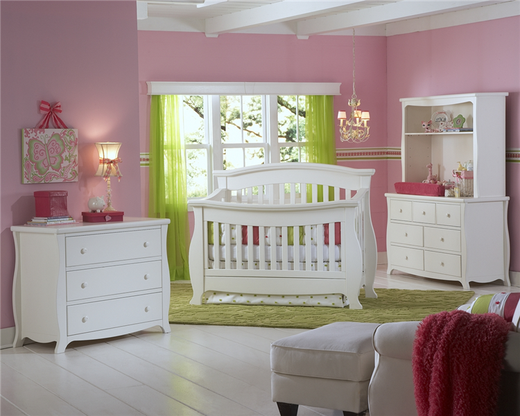 El bebé entre flores: habitaciones con encanto: cuna transformable Cama cuna transformable