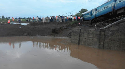 Kamayani Express, Janata Express derail in Madhya Pradesh
