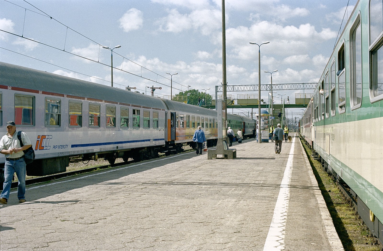 the train was also shortened by several coaches also the remaining coaches got a lot emptier here certainly signs of the journey embarking for more the train was also shortened by several coaches also the remaining coaches got a lot emptier here certainly signs of the journey embarking for more