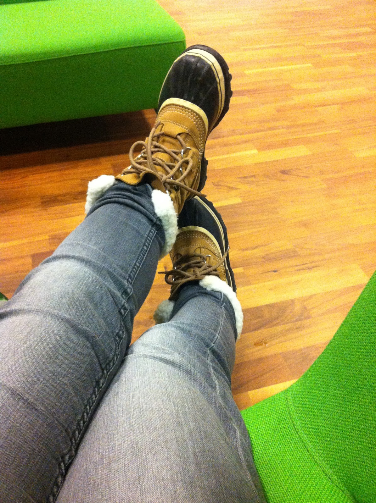 Bare Elise Nightmare in the dentist chair.....