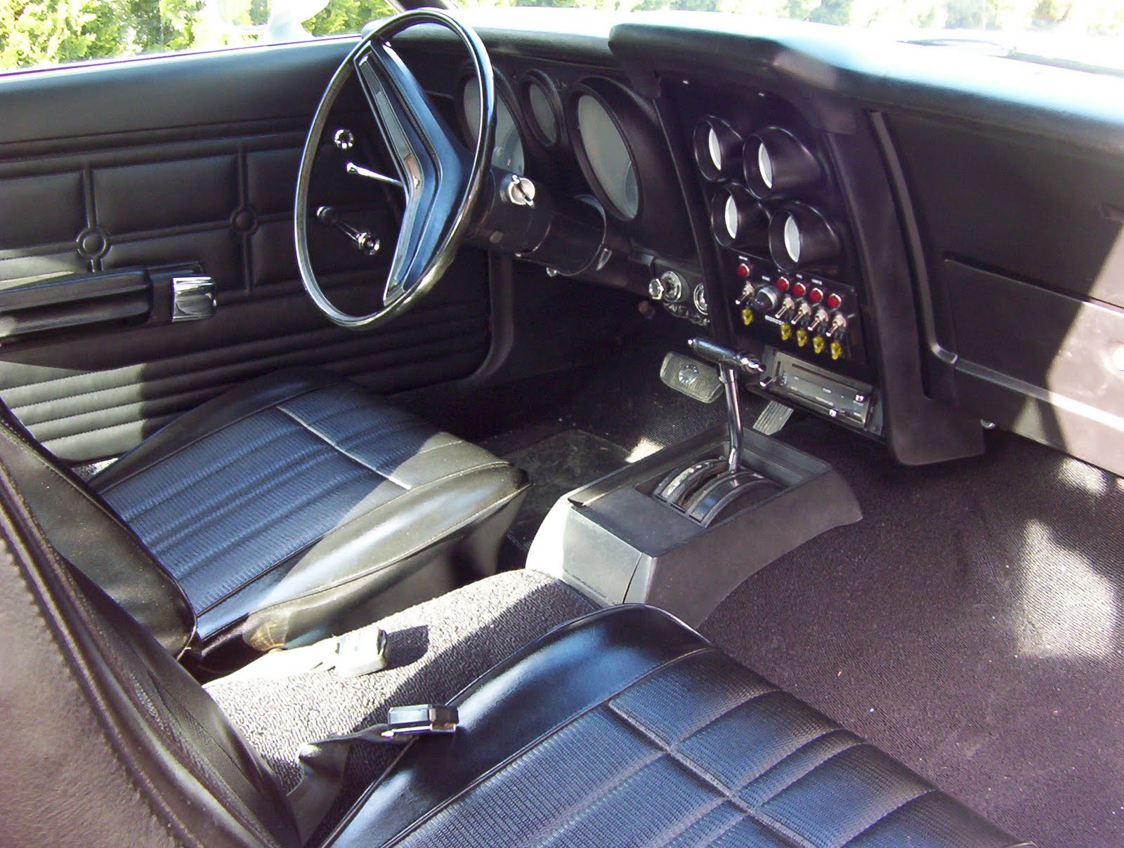 1972 Eleanor Mustang: Installation of Door Panels, Dash Pad, Interior