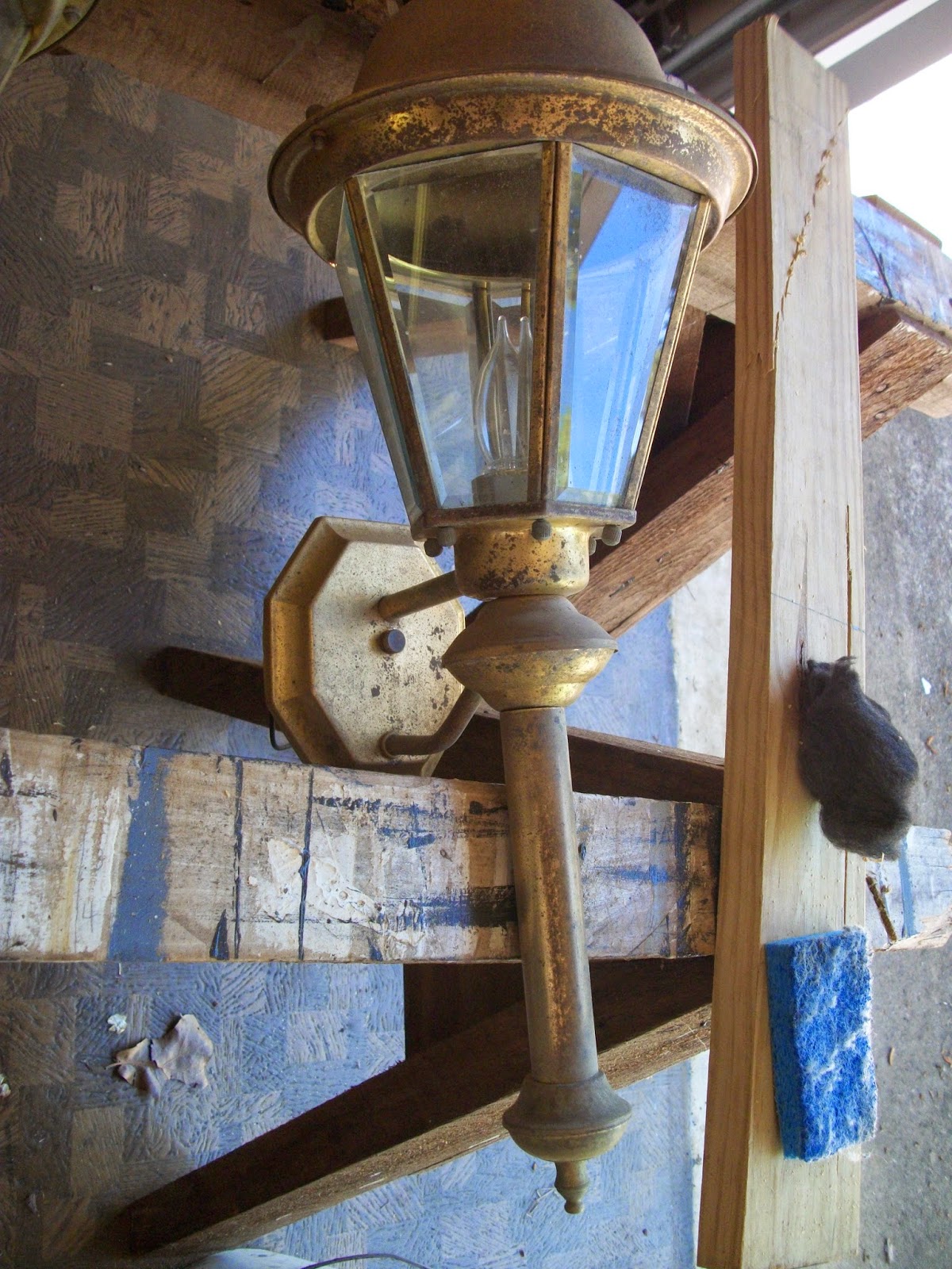 justpitchingmytent Spray Painting Exterior Lights&hellip;Like